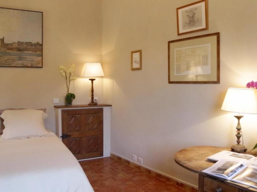 Maison Orsini Villeneuve-lès-Avignon Extérieur photo