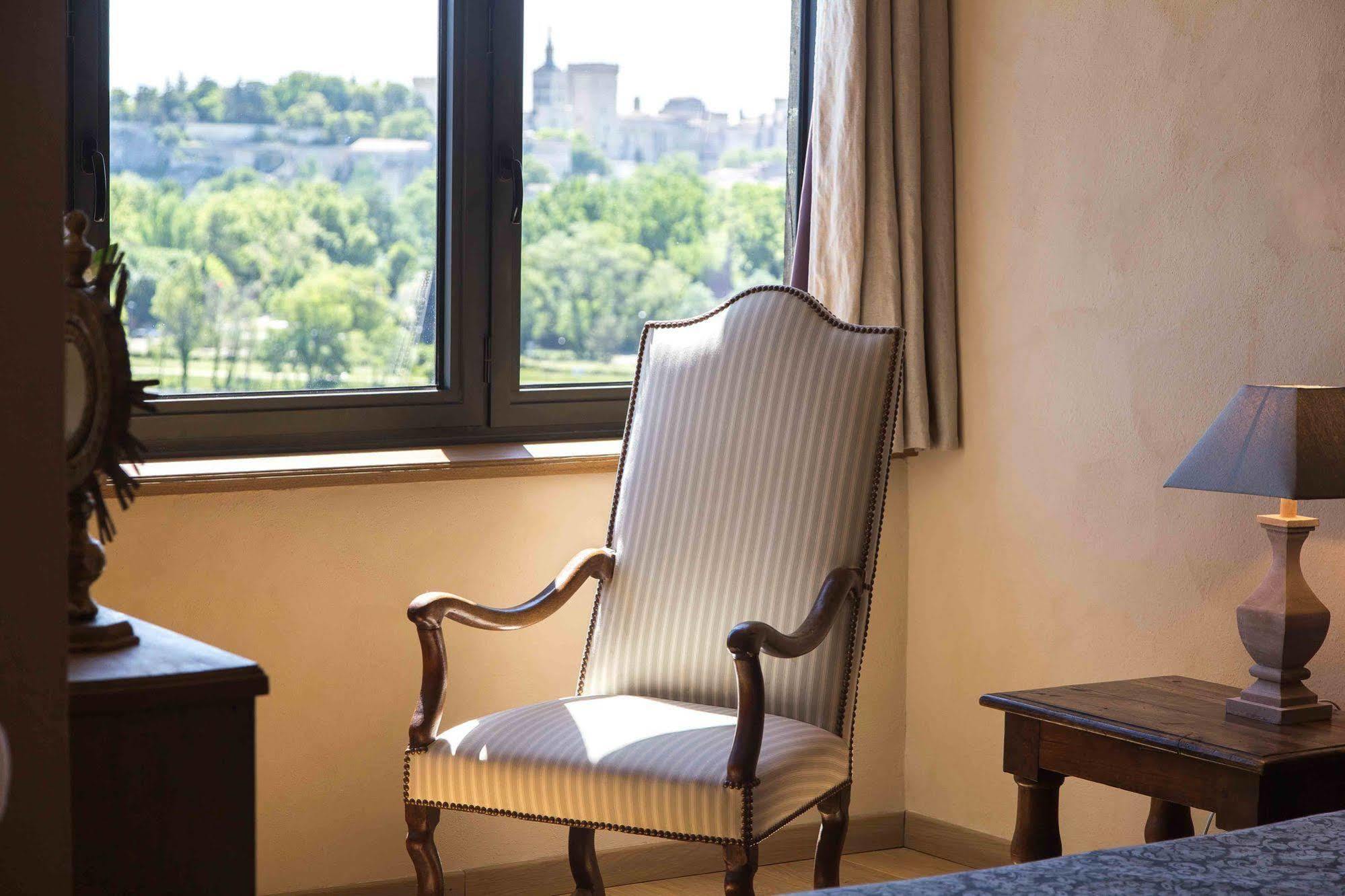 Maison Orsini Villeneuve-lès-Avignon Extérieur photo